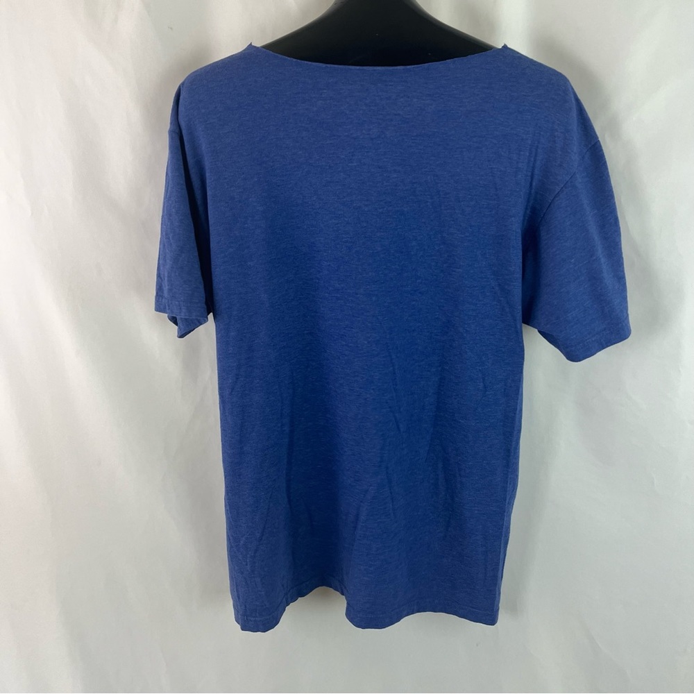 Momma Bear Custom Cut Chicago Cubs T-Shirt - Picture 5 of 9